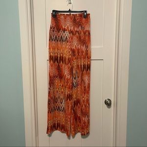 Awesome orange wide leg printed pants size small! Vacation vibes.